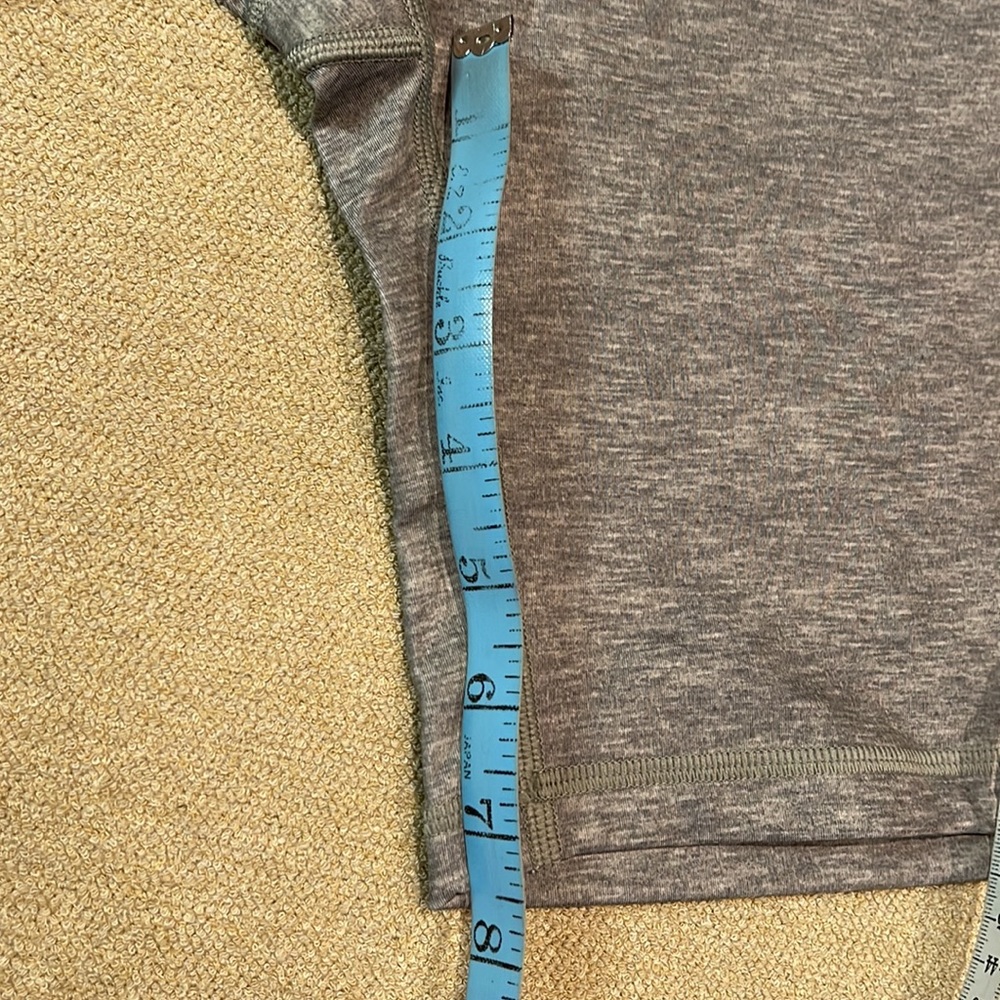 GAP Fit High Rise Max Compression Bike Short - Picture 6 of 6